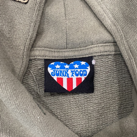 Junk Food Hoodie with cut off sleeves and patches Army Green - Picture 7 of 9